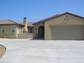 Ranch Style Home Available! in Riverside, CA (Photo 2 of 6)