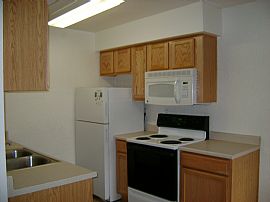 Great Condo in Quiet Gated Community - Utilities Included!! in Scottsdale, AZ