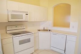 Preserve At Walnut Creek- $200 off 1st Month Rent in Pembroke Pines, FL (Photo 3 of 4)