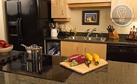 Sheek 3Bdrm Minutes to Uptown/West Village/Great 4 Roommates! in Highland Park, TX