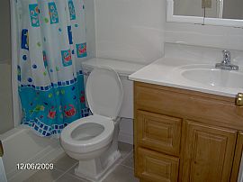 4bd 2ba 2-car garage nice home  in Sacramento, CA (Photo 5 of 6)