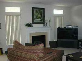 Spacious DENVER TH - FP - Garage - July 1st in Charlotte, NC (Photo 2 of 4)