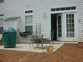 Spacious DENVER TH - FP - Garage - July 1st in Charlotte, NC (Photo 3 of 4)