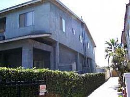 $1600 / 3br - Hollywood - Giant 3br / 1 BA (Move-In Special)! in Los Angeles, CA (Photo 3 of 3)