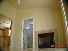 Beautiful house for a family in quiet neighborhood near LAX in Westchester, CA (Photo 3 of 3)