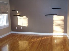 Apt for Rent in South Boston in Boston, MA (Photo 2 of 6)