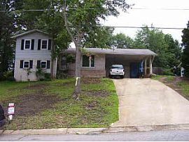 4 Bedroom Home near Robins AFB in Warner Robins, GA