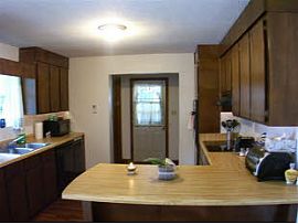 4 Bedroom Home near Robins AFB in Warner Robins, GA (Photo 2 of 6)