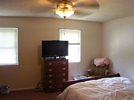 4 Bedroom Home near Robins AFB in Warner Robins, GA (Photo 4 of 6)