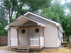Great Starter Home/Downsizer/College Students! in Valparaiso, IN