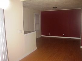 Great Starter Home/Downsizer/College Students! in Valparaiso, IN (Photo 2 of 6)