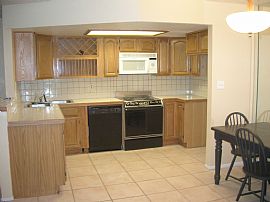 2-Bedroom Fully refurbished ($700) condo in Phoenix, AZ