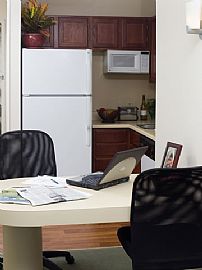 Furnished Studio – Free Utilities and Cable TV in Phoenix, AZ (Photo 1 of 3)