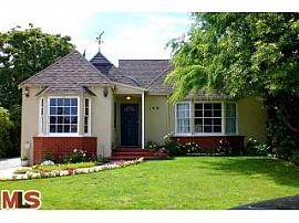 5 Bedroom Brentwood Beauty in Brentwood, CA (Photo 1 of 5)