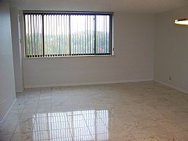 **SECURE UPSCALE VILLAGE OF CROSS KEYS CONDO** in Baltimore, MD (Photo 4 of 4)