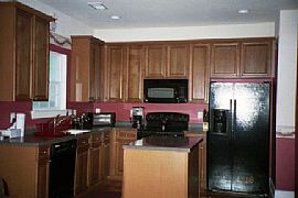 Charleston area-beautifully furnished townhome in Ladson, SC (Photo 3 of 5)