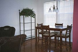 Charleston area-beautifully furnished townhome in Ladson, SC (Photo 4 of 5)