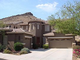 Beautiful Home in Gated Community with Pool. Pets OK in Phoenix, AZ