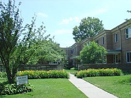 Townhome in BEST location in Highland Park in Highland Park, IL