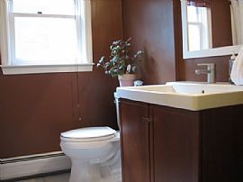 2 Bedroom with large finished basement and huge storage shed in Amherst, NH (Photo 1 of 6)