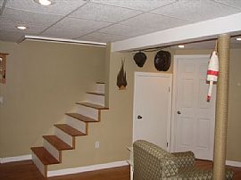 2 Bedroom with large finished basement and huge storage shed in Amherst, NH (Photo 2 of 6)