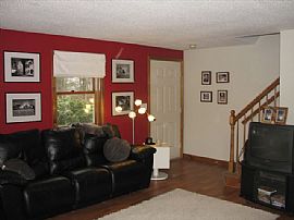 2 Bedroom with large finished basement and huge storage shed in Amherst, NH (Photo 4 of 6)