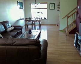 Beautiful, Airy, Newer Townhome in Savage, MN (Photo 3 of 6)