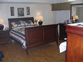 Huge 1300 sq.ft.2 bed 2 full bath, near NOVA uni. FLL  Airport  in Davie, FL (Photo 3 of 5)