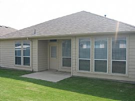 Renovated and Ready for you to call Home in Fort Worth, TX (Photo 6 of 6)