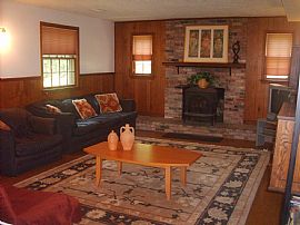 House for rent--Great location in Vienna, VA (Photo 5 of 5)