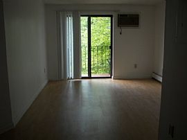 Garden Style Condo - Bodwell Road in Manchester, NH (Photo 2 of 6)