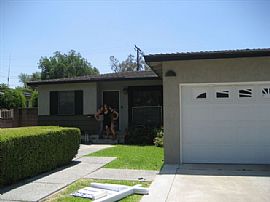 Chapman university Home (behind dorms!) in Orange, CA