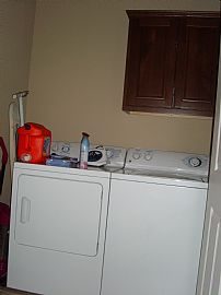 3 bedroom duplex need 1 female roommate in College Station, TX (Photo 5 of 6)