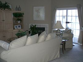 Luxury Condo For Rent, Pool, Across from Lake in Harrison Township, MI (Photo 3 of 6)