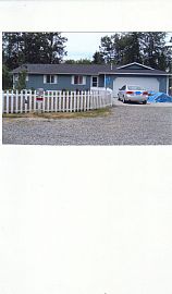 Custom home on 2 acres,3 bd. 2 bth. great for families and pets in Eatonville, WA