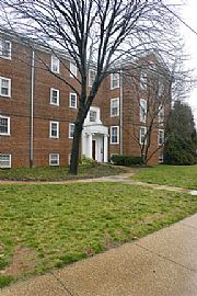 2 Bedroom + Loft in Cleveland Park in Washington, DC