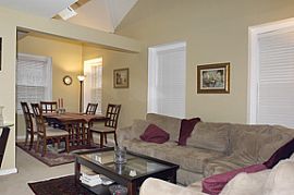 2 Bedroom + Loft in Cleveland Park in Washington, DC (Photo 2 of 5)