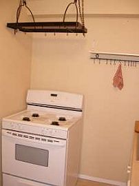 Apartment for rent – backyard + utilities! Quiet Neighborhood in Fresh Meadows, NY (Photo 2 of 4)