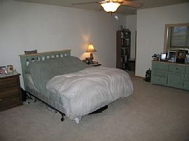 3bdr, 2.5 Bath Townhouse in West Branch in West Branch, IA (Photo 3 of 6)