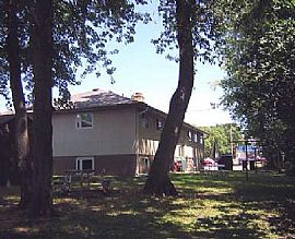 Cute Apartments for RENT in North Saint Paul, MN (Photo 2 of 4)