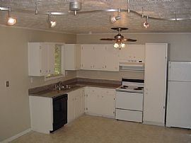 3 Bedrooms, 1 Huge Bonus Room, Only minutes from I-285 and Deca in Clarkston, GA (Photo 3 of 4)