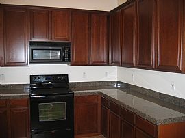 4br 3 ba FAMILY HOME CLOSE TO DOWNTOWN in Phoenix, AZ (Photo 1 of 6)