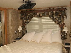 Fully Furnished Lodge , Freehold, Nj in Cream Ridge, NJ (Photo 4 of 9)