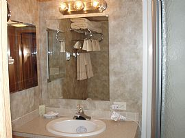 Fully Furnished Lodge , Freehold, Nj in Cream Ridge, NJ (Photo 5 of 9)