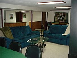 3 bedroom home in Lakeview School District in Saint Clair Shores, MI (Photo 2 of 6)