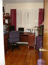 3 bedroom home in Lakeview School District in Saint Clair Shores, MI (Photo 5 of 6)