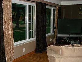 3 bedroom home in Lakeview School District in Saint Clair Shores, MI (Photo 6 of 6)