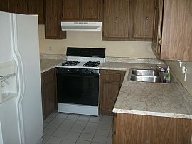 Northwest 3 bed, 2 bath - great home in Las Vegas, NV (Photo 3 of 6)