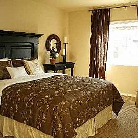 Townhouse for Rent - MUST SEE TO BELIEVE in Parkland, WA (Photo 3 of 4)