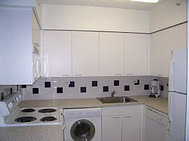 Furnished 1 Bedroom/1 Bathroom South Beach Condo in Miami Beach, FL (Photo 2 of 6)